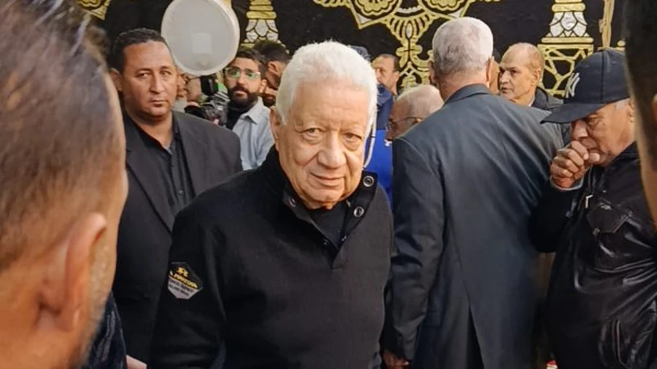 مرتضى منصور يحضر عزاء مصطفى رياض نجم الترسانة بمشاركة نجوم الكرة